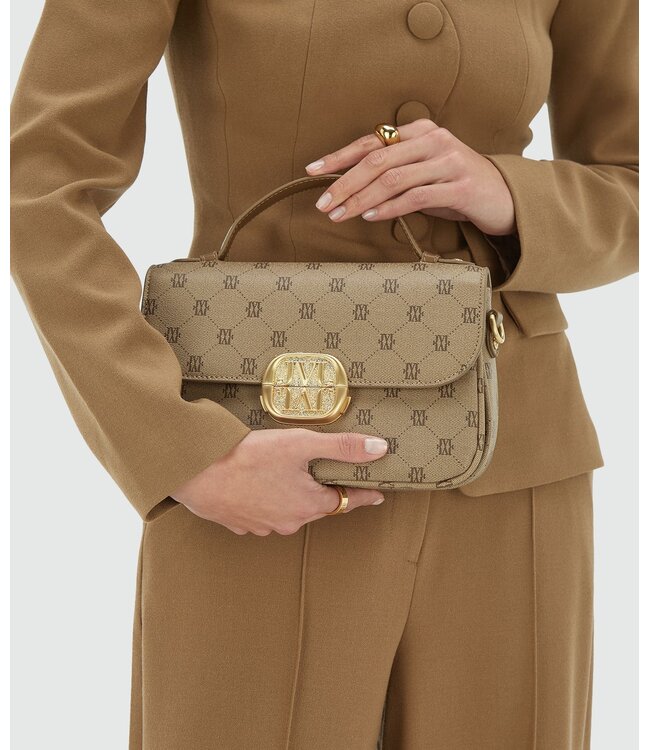 Josh V Tas Imre Mink