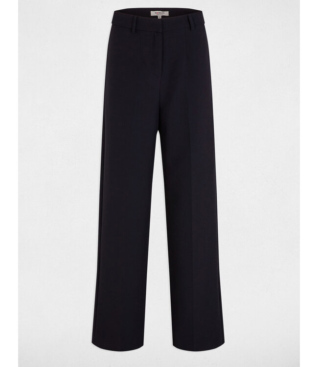 Morgan Broek Poya Marine