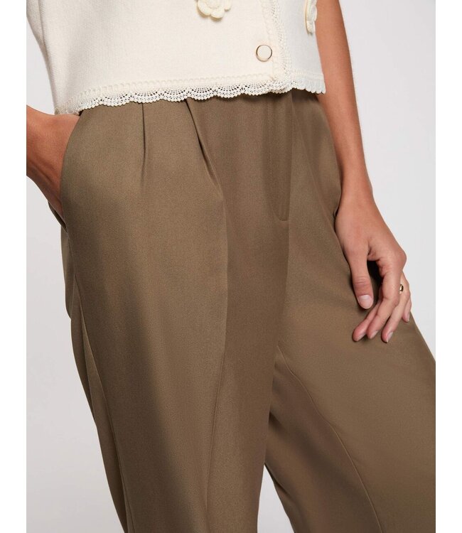 Morgan Broek Pfidi Capers Green