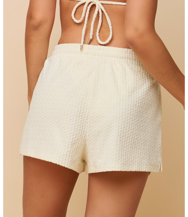 HEYB Short Nova Cream