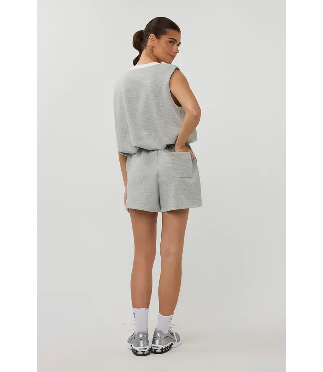 Studio Amaya Short Soleil Grey