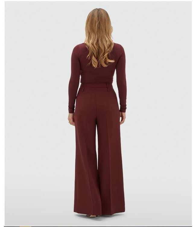 Josh V Broek Sky Burgundy