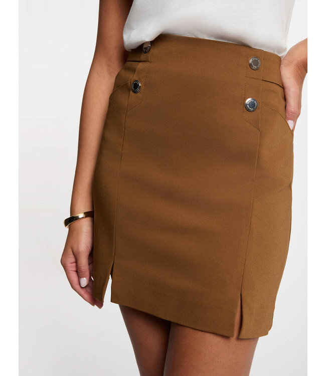 Morgan Rok Jeon Golden Brown