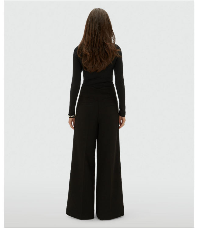Josh V Broek Petra Black