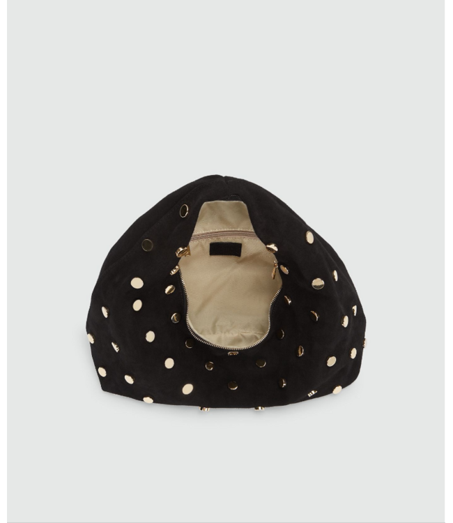 Josh V Tas Lena Black