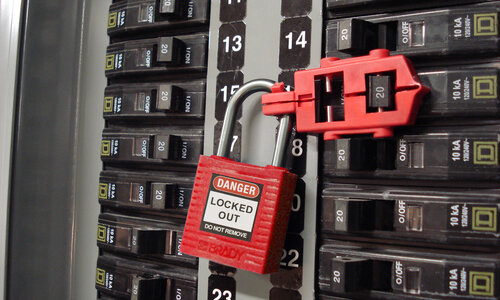 Locking devices for electrical hazards: How and which should I use?