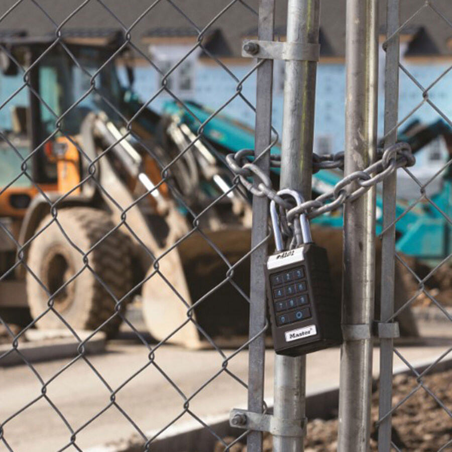 Bluetooth ProSeries  extended shackle padlock 6400EURLJENT