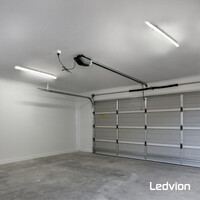 Ledvion Plafoniera LED da 120 cm con Sensore -  Stagna - 18W - 4000K - IP65 - con Tubo LED