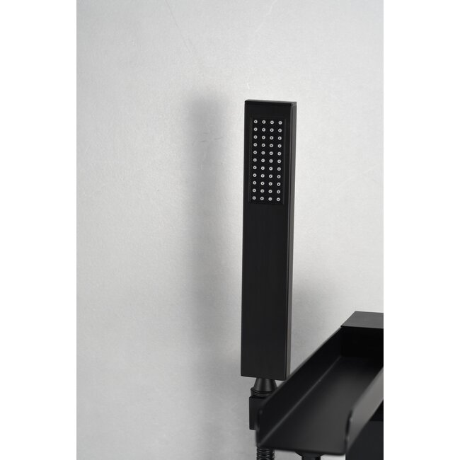 Vrijstaande badmengkraan – inclusief handdouche – mat zwart