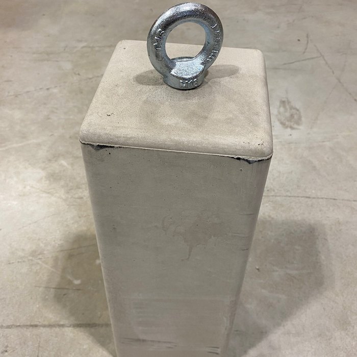 Zware betonvoet met oogbout incl. oogbout M16