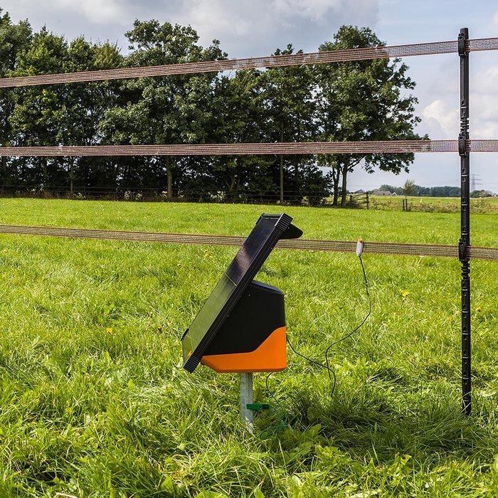 Gallagher S400 solar schrikdraadapparaat incl. 2 batterijen (2x 12 V - 7,2 Ah)