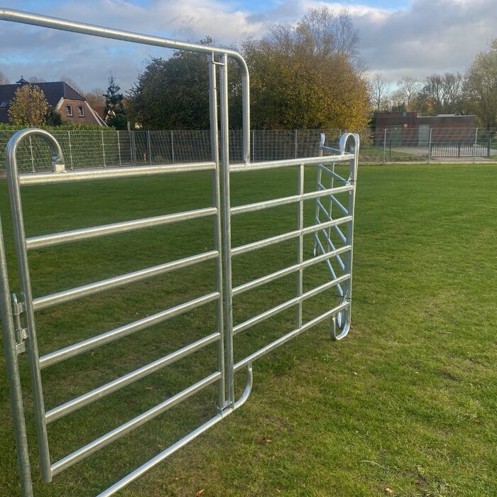 Animal Fences Mobiele stal 3.00 x 3.00 meter met toegangspoort