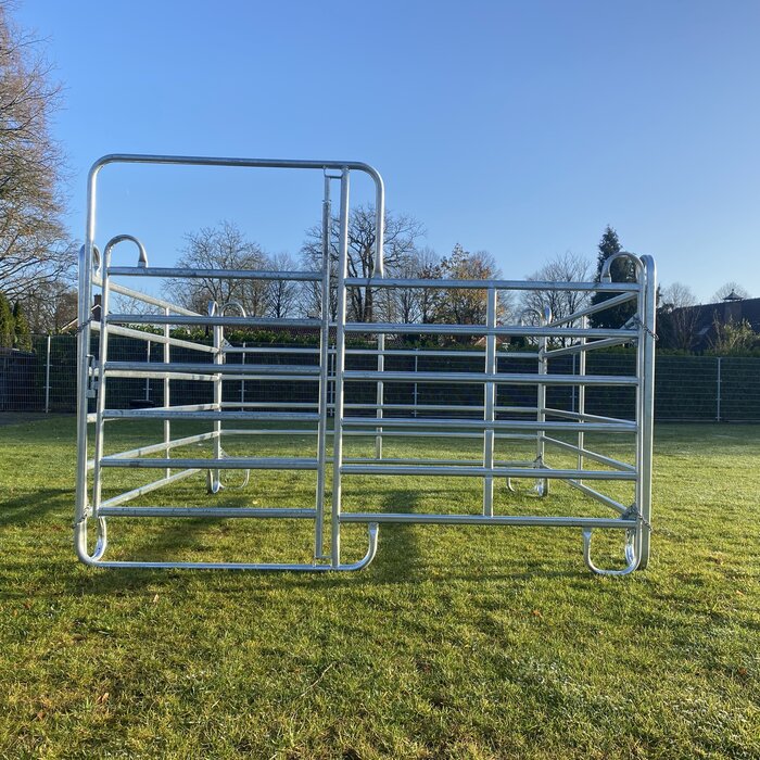 Animal Fences Mobiele stal 3.00 x 3.00 meter met toegangspoort