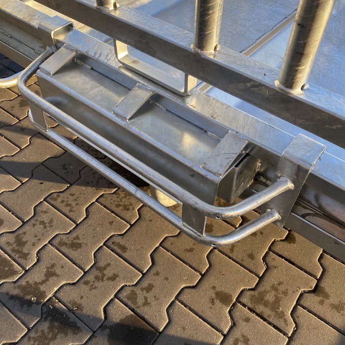 Animal Fences Grote en zeer robuuste hooiruif met zweeds voerhek 12 voerplaatsen 200*200 cm.