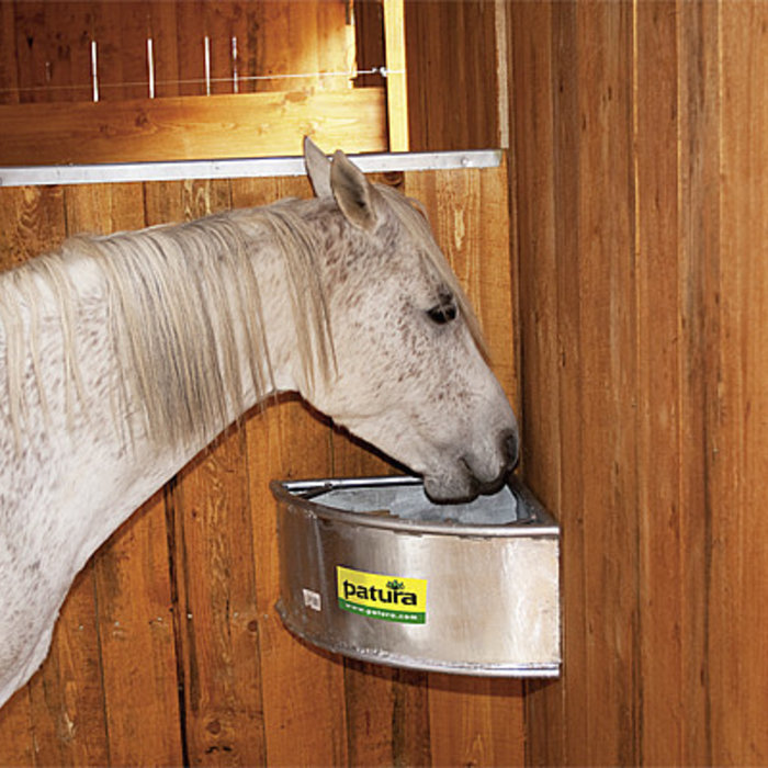 Patura Hoek voerbak gegalvaniseerd 34 ltr.