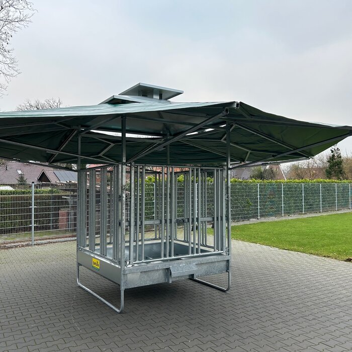 Patura Klimaatruif met diagonaal voerhek en groot klimatiseringsdak van 36m2.