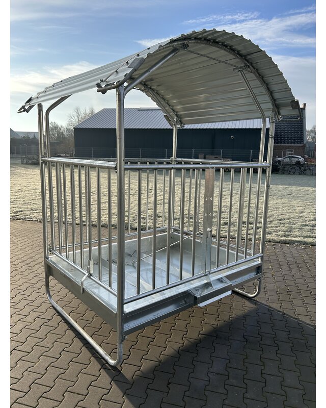 Animal Fences Grote vierkante hooiruif met dak ideaal voor ronde balen