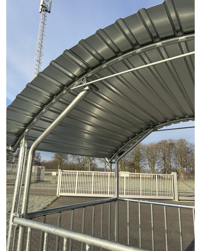 Animal Fences Grote vierkante hooiruif met dak ideaal voor ronde balen