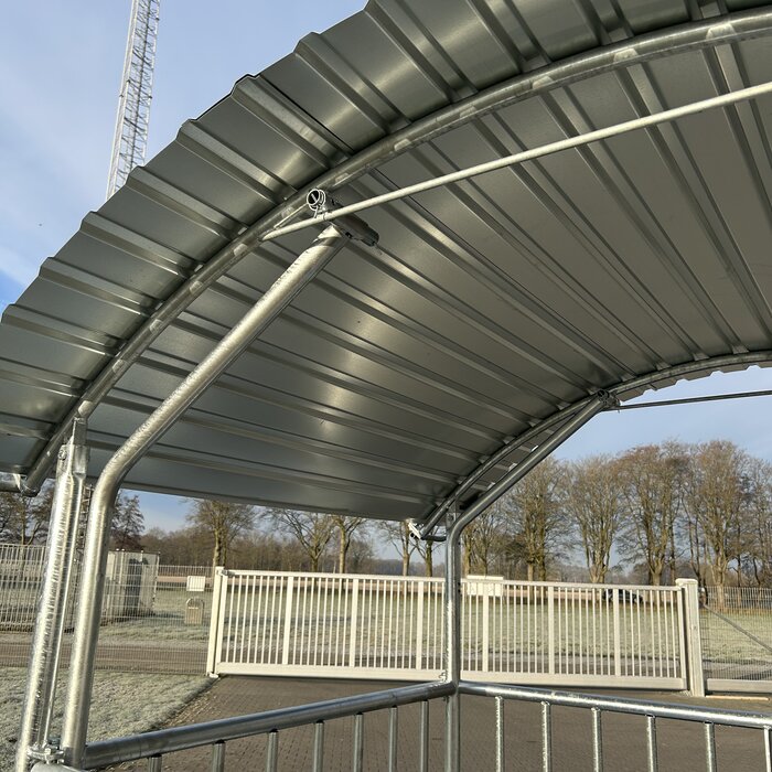 Animal Fences Grote vierkante hooiruif met dak ideaal voor ronde balen