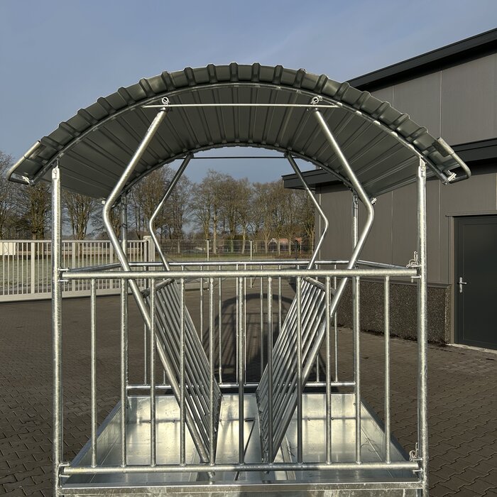 Animal Fences Grote vierkante hooiruif met dak ideaal voor ronde balen