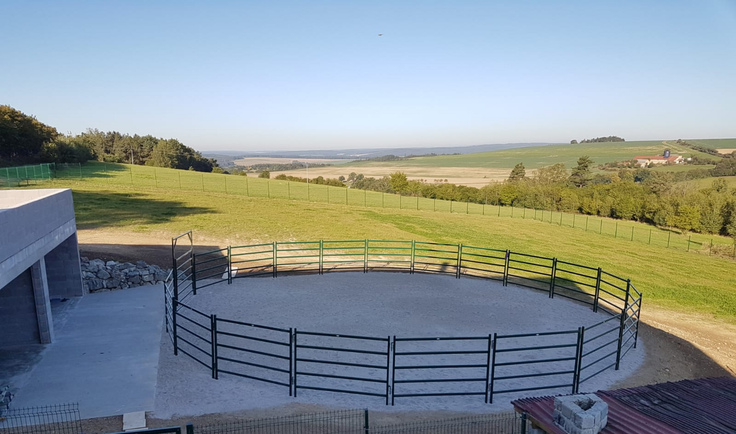 AANBIEDING! Roundpen 1.80 meter Ø 15 mtr. met lichte transportschade