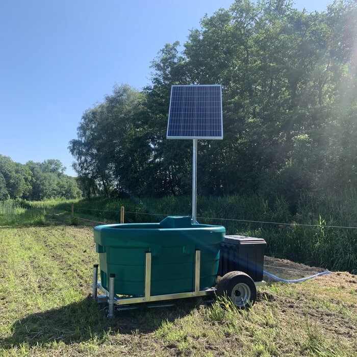 Suevia Solar weidedrinkbak 600 ltr. oppervlakte water op wagendissel