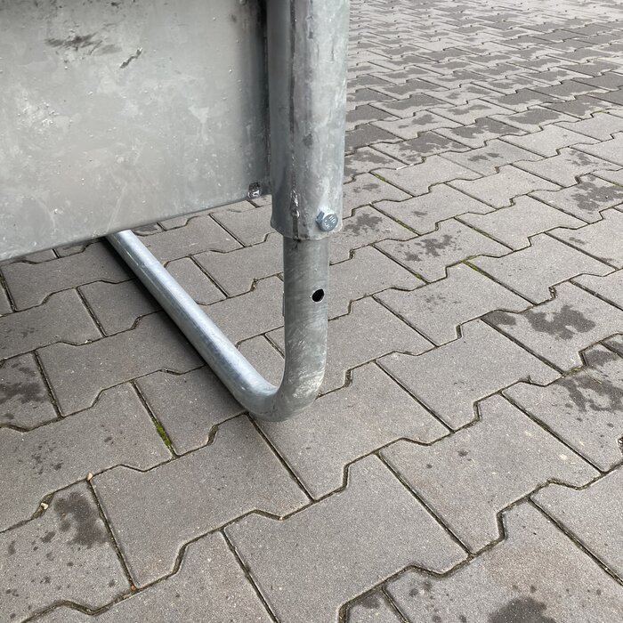 Animal Fences Grote en zeer robuuste hooiruif met recht voerhek en 8 voerplaatsen