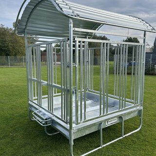 Animal Fences Grote en zeer robuuste hooiruif met recht voerhek en 12 voerplaatsen