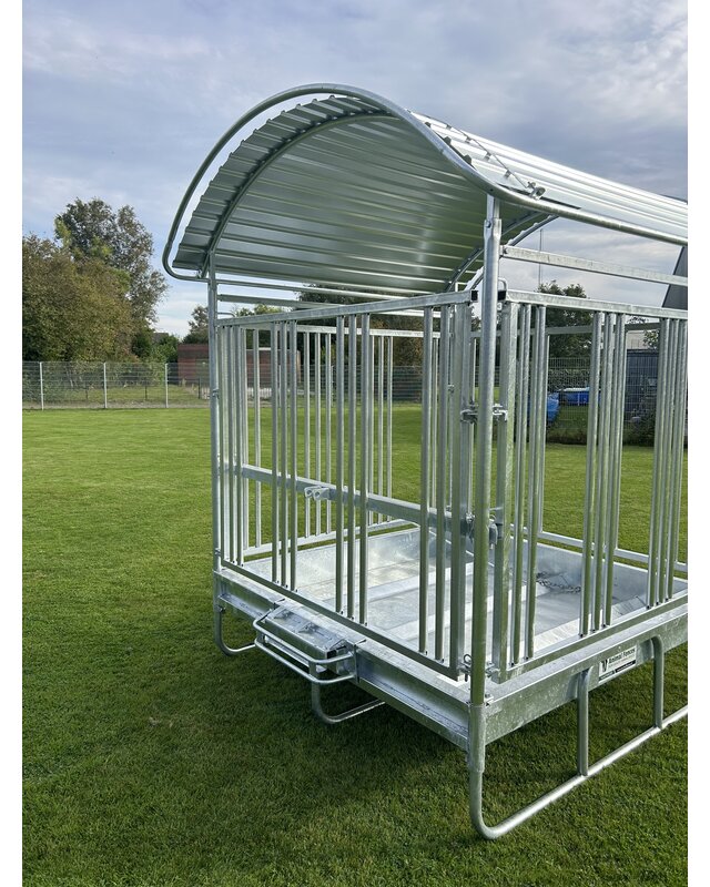 Animal Fences Grote en zeer robuuste hooiruif met recht voerhek en 12 voerplaatsen