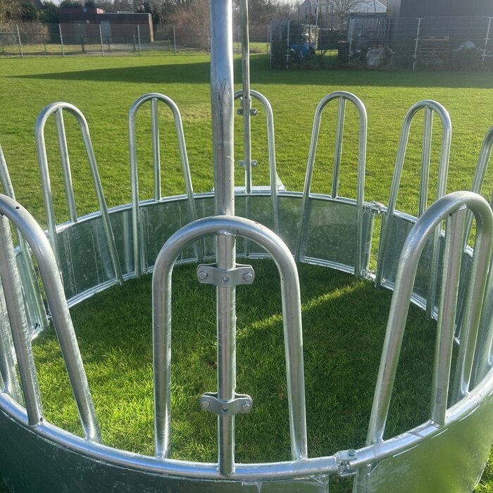 Animal Fences Zware ronde hooiruif Ø 2.30 mtr. met dak