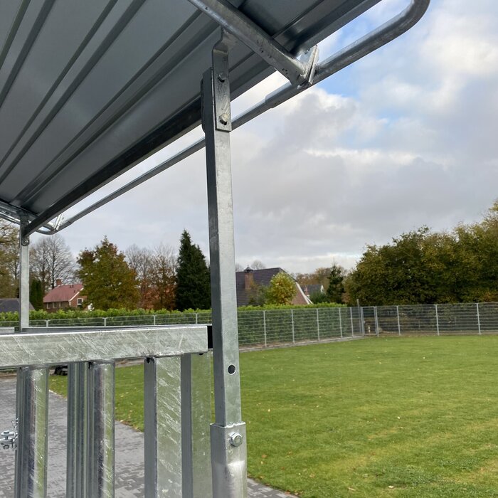 Animal Fences GCOMBIDEAL! Grote en zeer robuuste hooiruif recht voerhek incl.  30m2 paddocktegels!