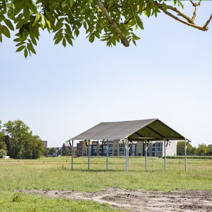 Schuilplaats XL 7.50 x7.00 mtr.