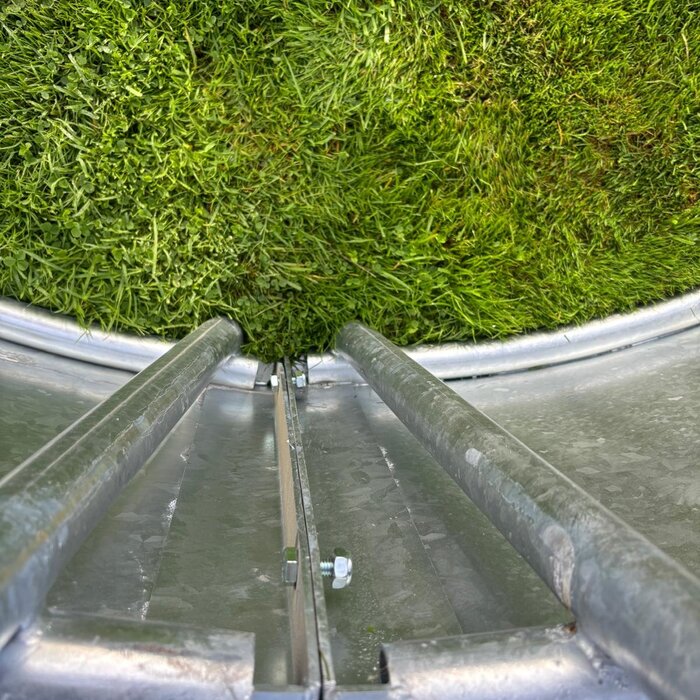 Animal Fences Zware ronde hooiruif Ø 2.30 mtr. met 12 voerplaatsen (zonder driepunts)