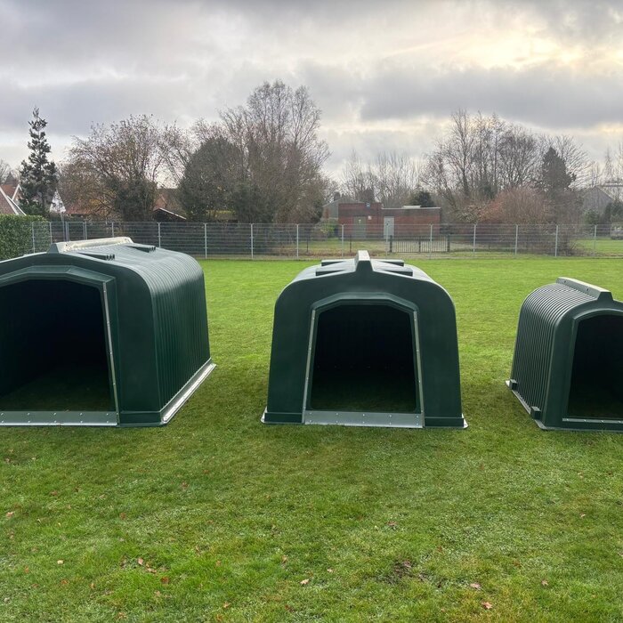 Animal Fences Kunststof schuilstal 195x120x145 cm.