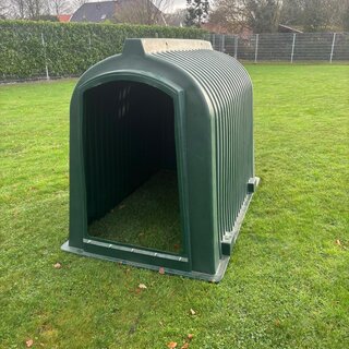 Animal Fences Kunststof schuilstal 195x120x145 cm.