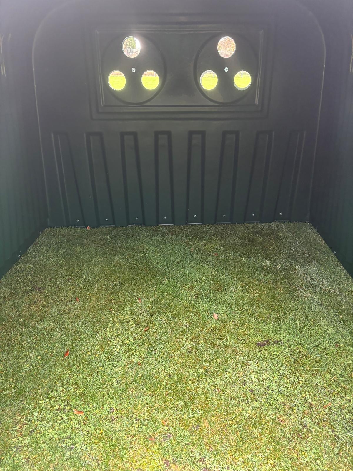 Animal Fences Kunststof schuilstal 240x225x190 cm