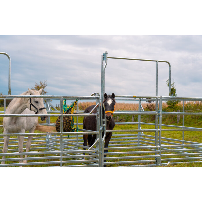 Patura Veiligheidspaneel voor paarden met schuifpoort 3,60 m, hoogte 2,50 m (1 middel steun)