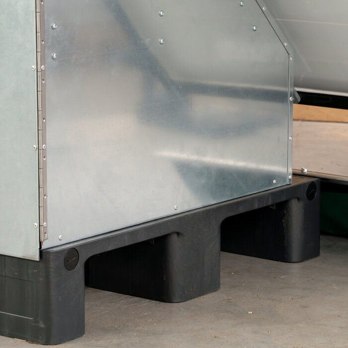 Patura P8000 with Safety Box XXL, Solar Panel 480 W + 4x super glass mat battery 200 Ah