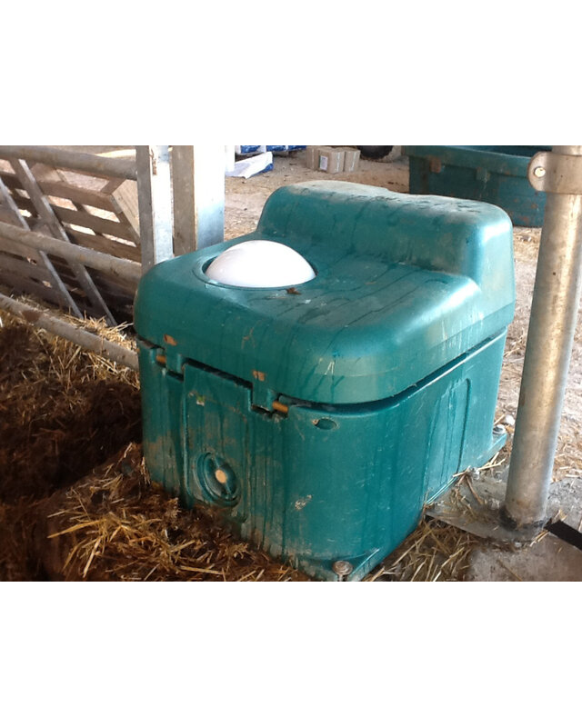 Patura Thermo - Quell Mod. 630, 1 Bal geisoleerde drinkbak 40 Ltr.