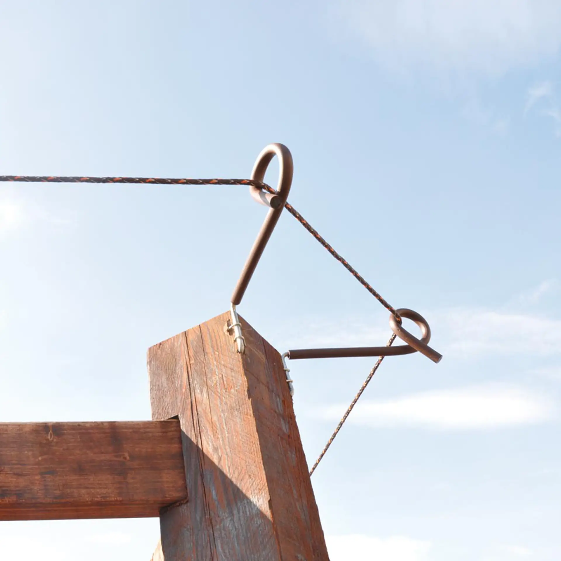 Afstandisolator krulstaart hout 17,5cm