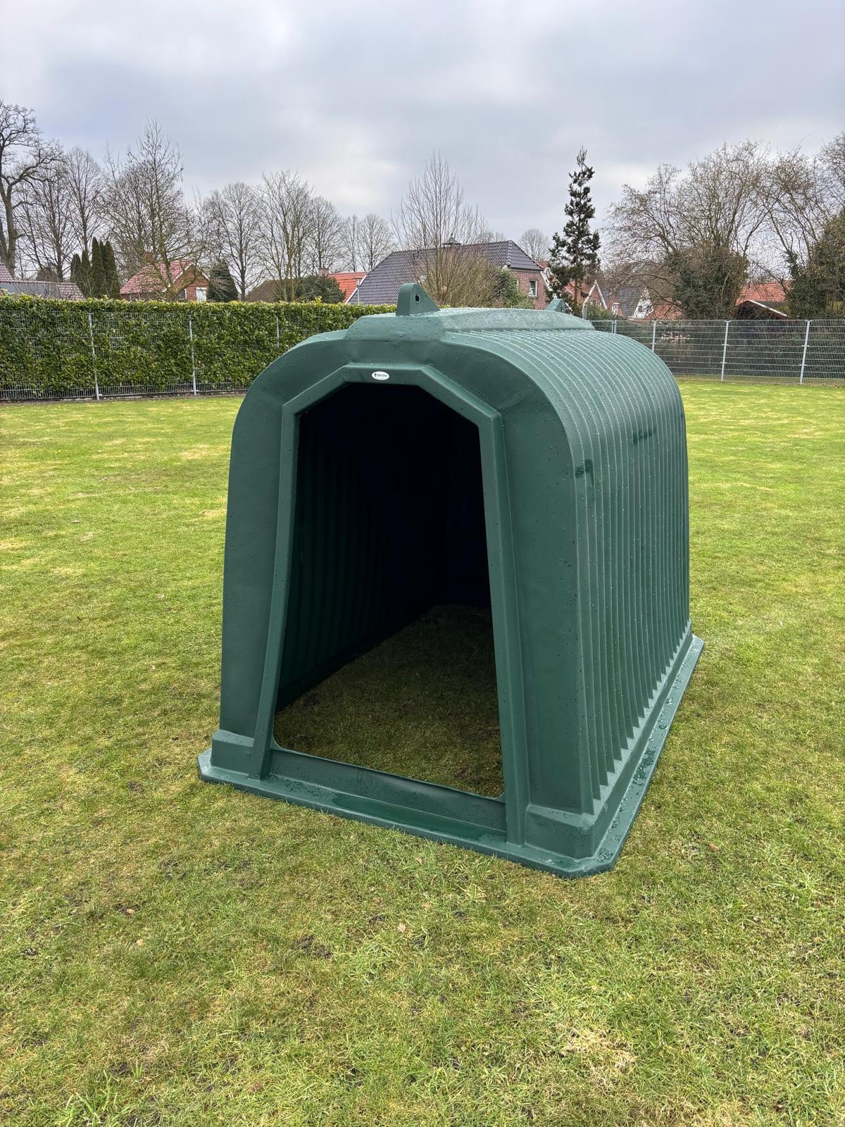 Animal Fences Kunststof schuilstal 224x160x170