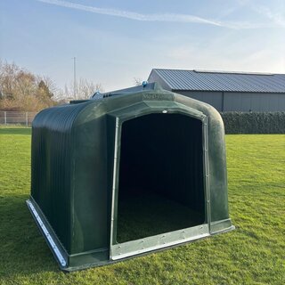 Animal Fences Kunststof schuilstal 300x240x200 cm