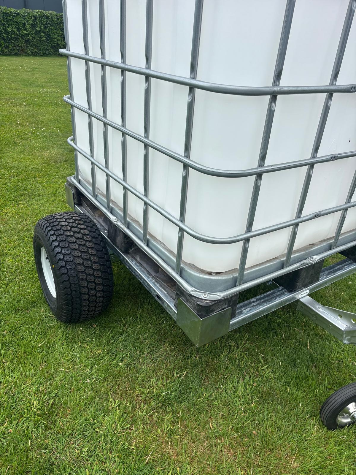 Animal Fences Mobiele watertank / aanhangwagen