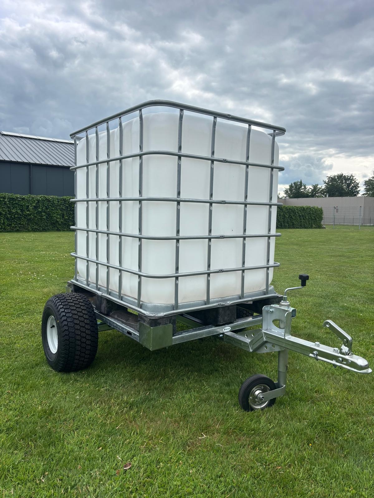 Animal Fences Mobiele watertank / aanhangwagen