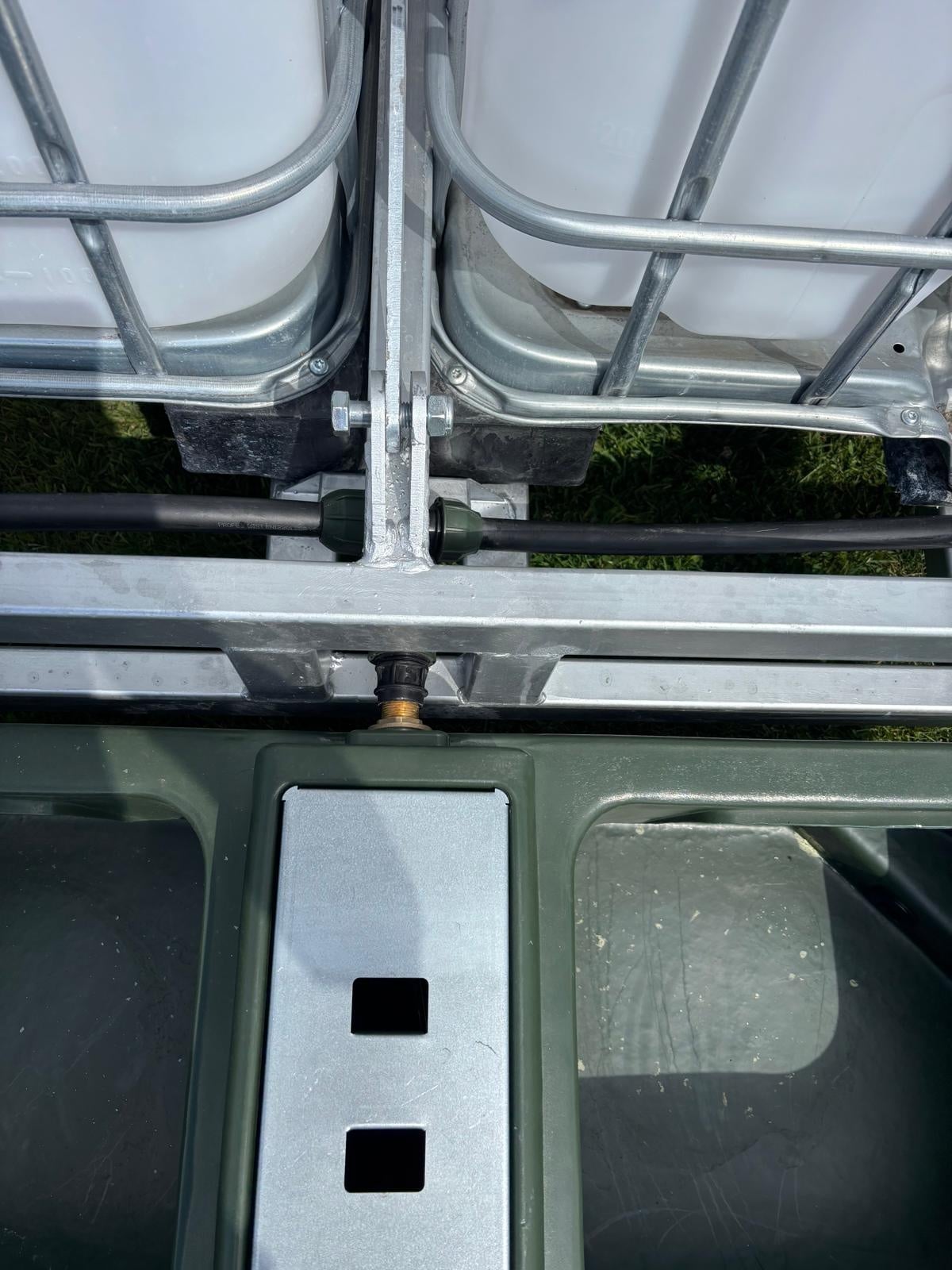 Animal Fences Zwaar frame voor watertransport 2000 ltr.