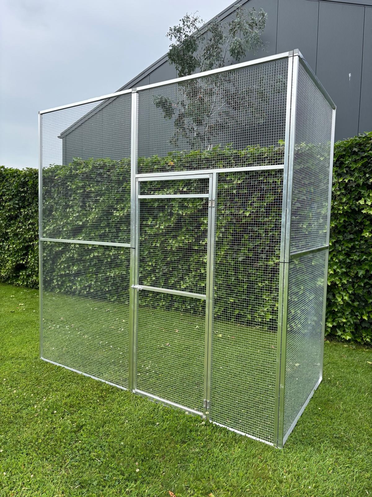 Pluverdi Kippenren aluminium 300x200x200 cm.