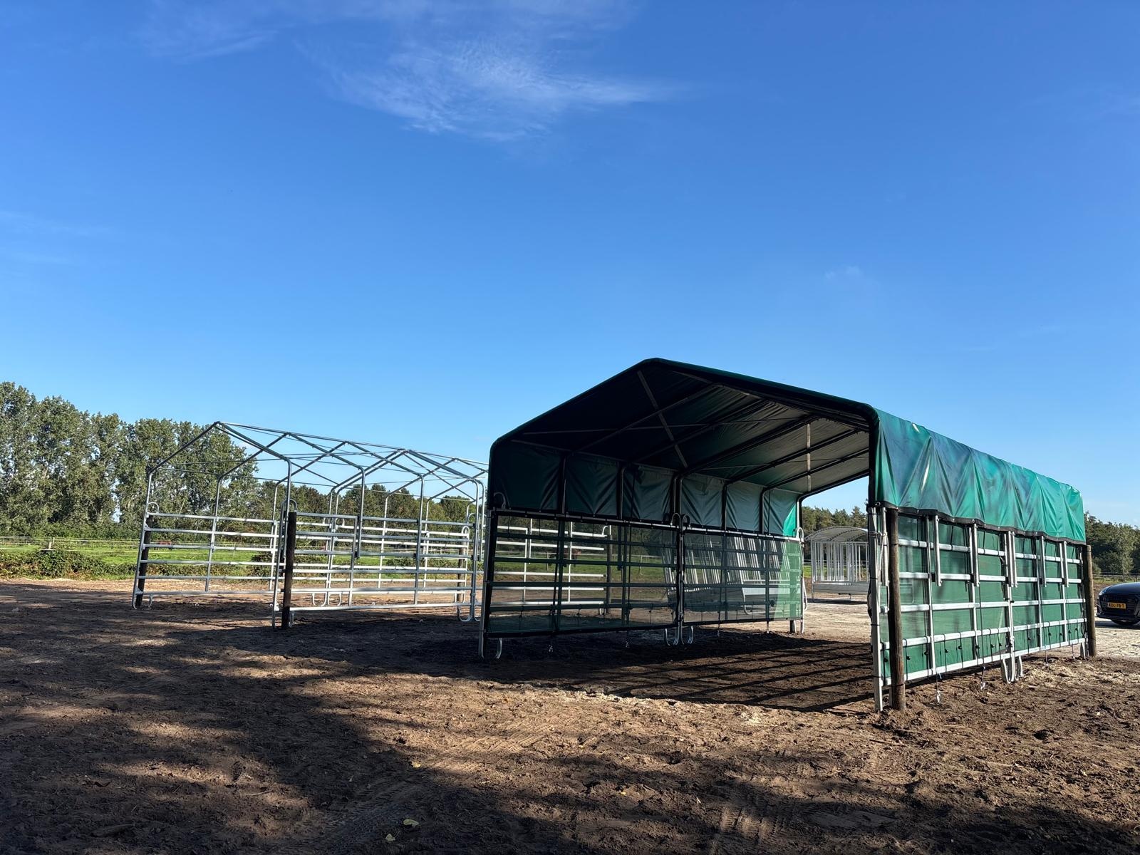 Animal Fences Mobiele schuilstal 720x400x290 cm - incl. dakzeil