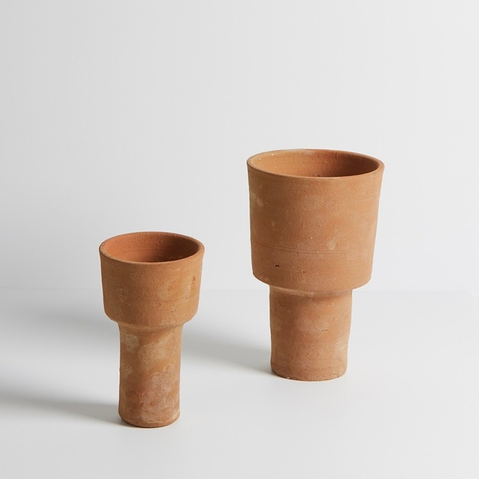 Terracotta Leg pot -  Ø09