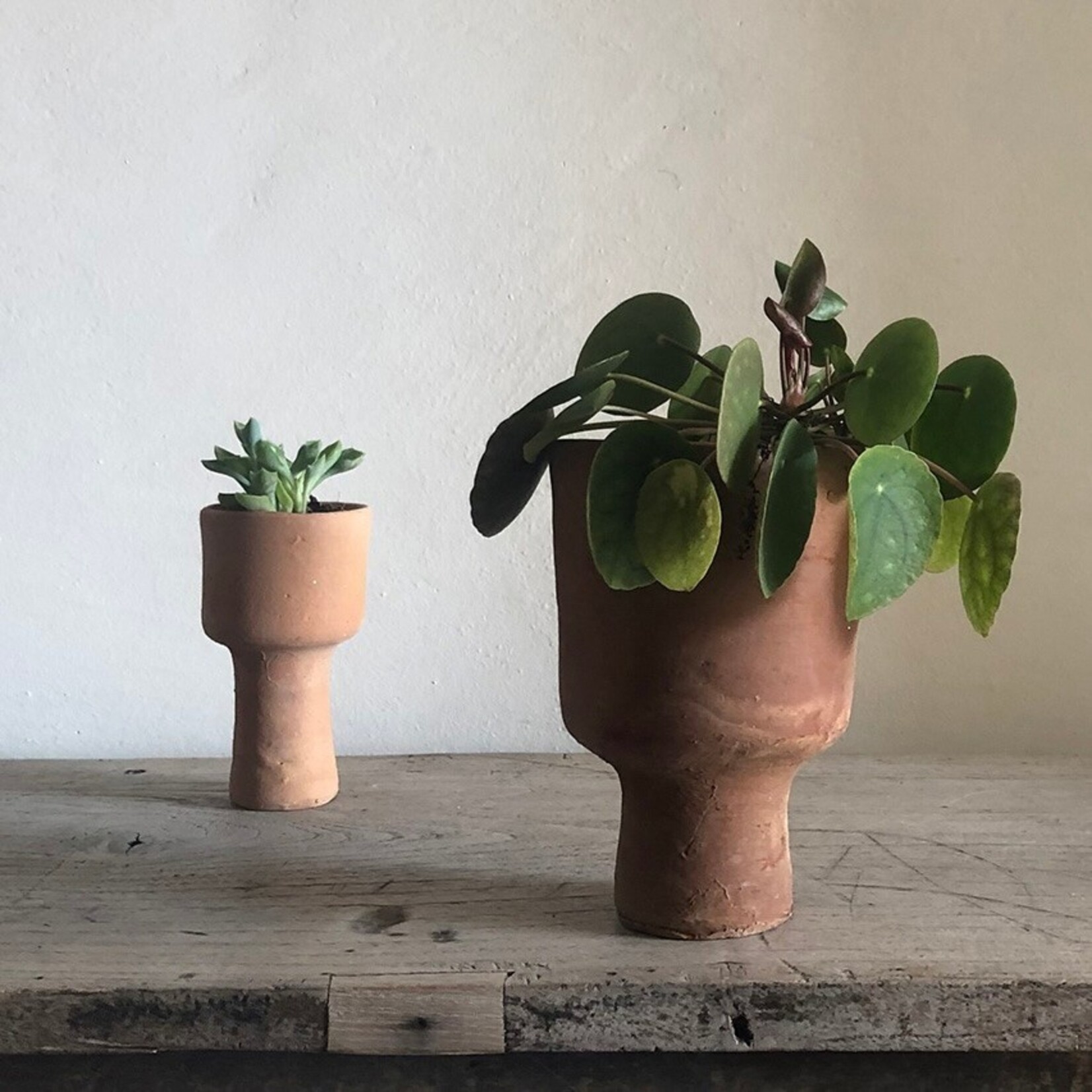 Terracotta Leg pot -  Ø09