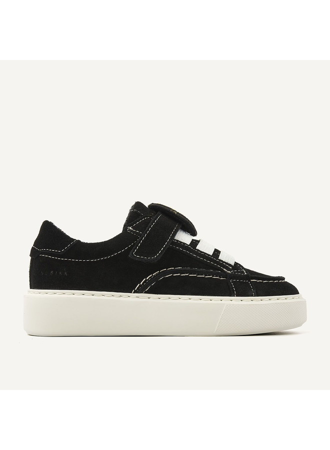 Vince Caldera K Black Suede